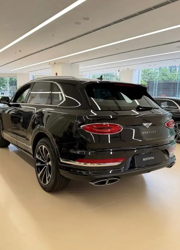 Bentayga 2025 Model 4.0T V8 – фото 3