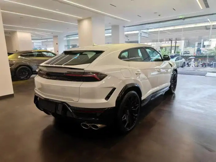 Urus SE 2025 Model 4.0T Standard Model – фото 3