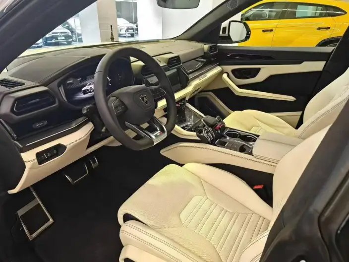 Urus SE 2025 Model 4.0T Standard Model – фото 7