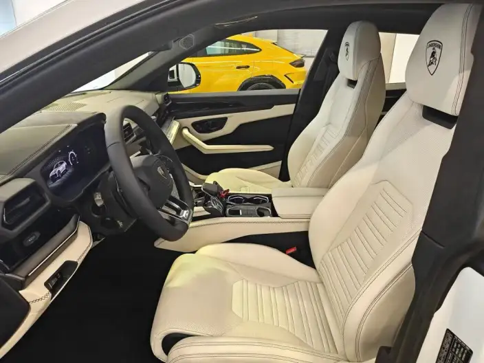 Urus SE 2025 Model 4.0T Standard Model – фото 8
