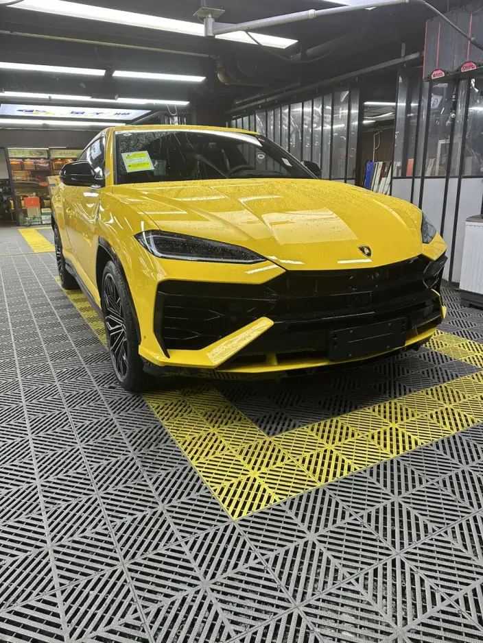 Urus SE 2025 Model 4.0T Standard Model – фото 5