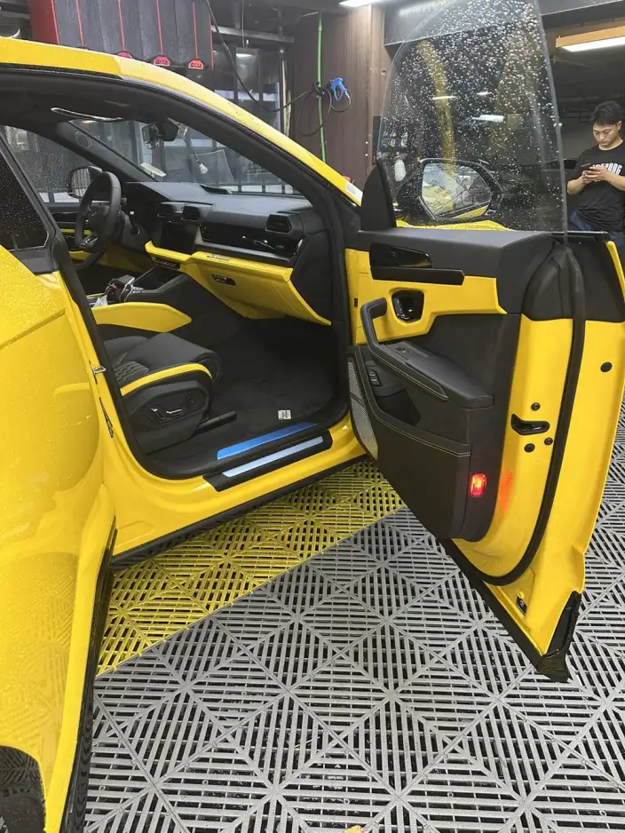Urus SE 2025 Model 4.0T Standard Model – фото 9