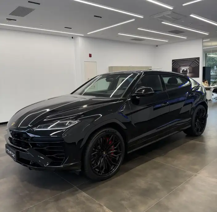 Urus SE 2025 Model 4.0T Standard Model