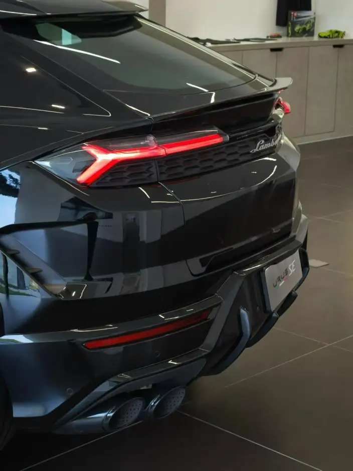 Urus SE 2025 Model 4.0T Standard Model – фото 7