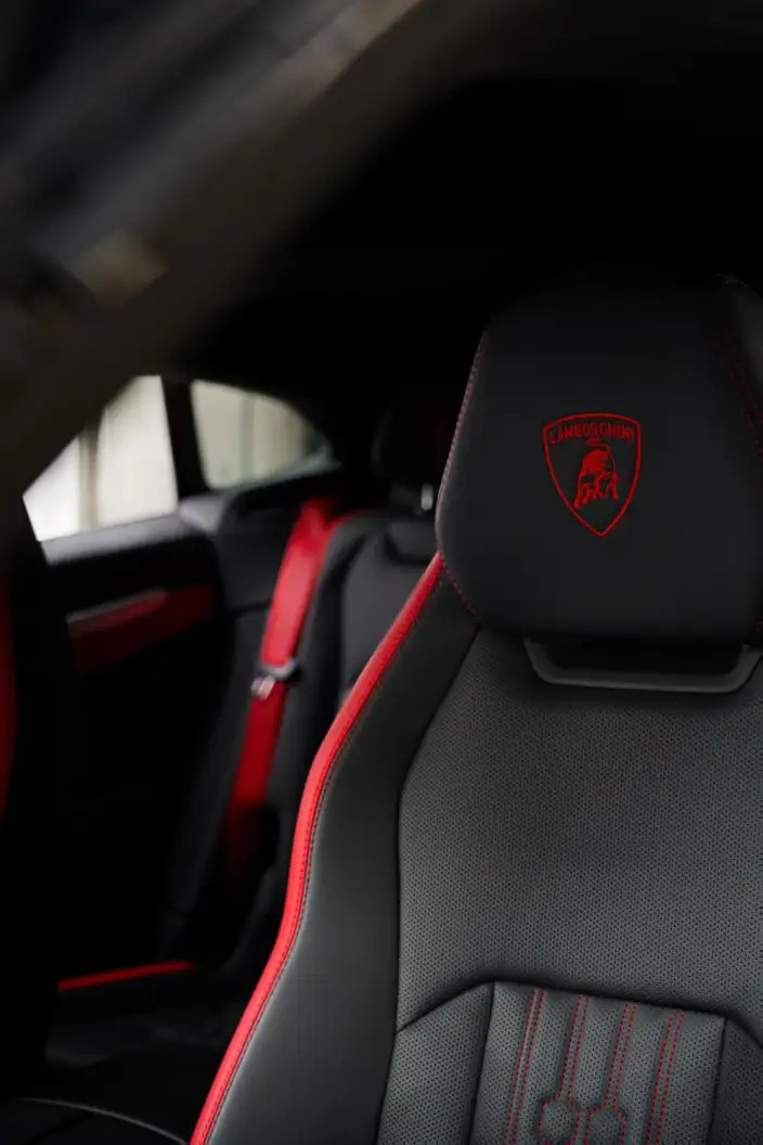 Urus SE 2025 Model 4.0T Standard Model – фото 8