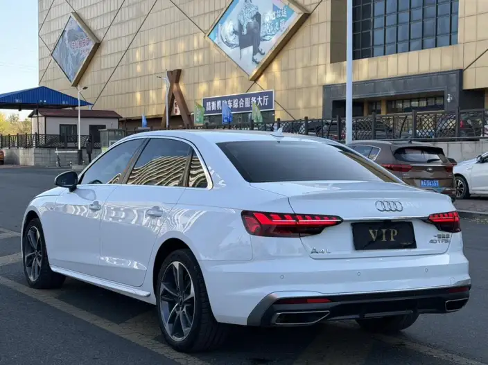 Audi A4 L 2020 Model 40 TFSI Fashion Dynamic Model