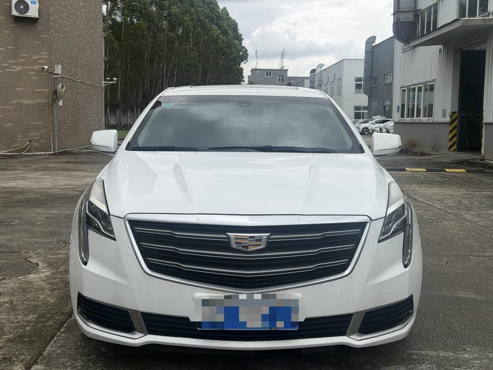 Cadillac XTS 2018 28T Technology – фото 2