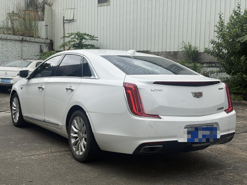 Cadillac XTS 2018 28T Technology – фото 4