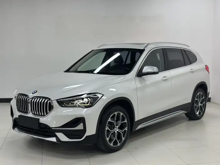 BMW X1 2022 Model sDrive20Li Fashion Model – фото 1