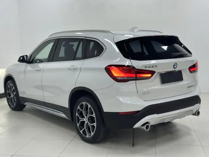 BMW X1 2022 Model sDrive20Li Fashion Model – фото 4