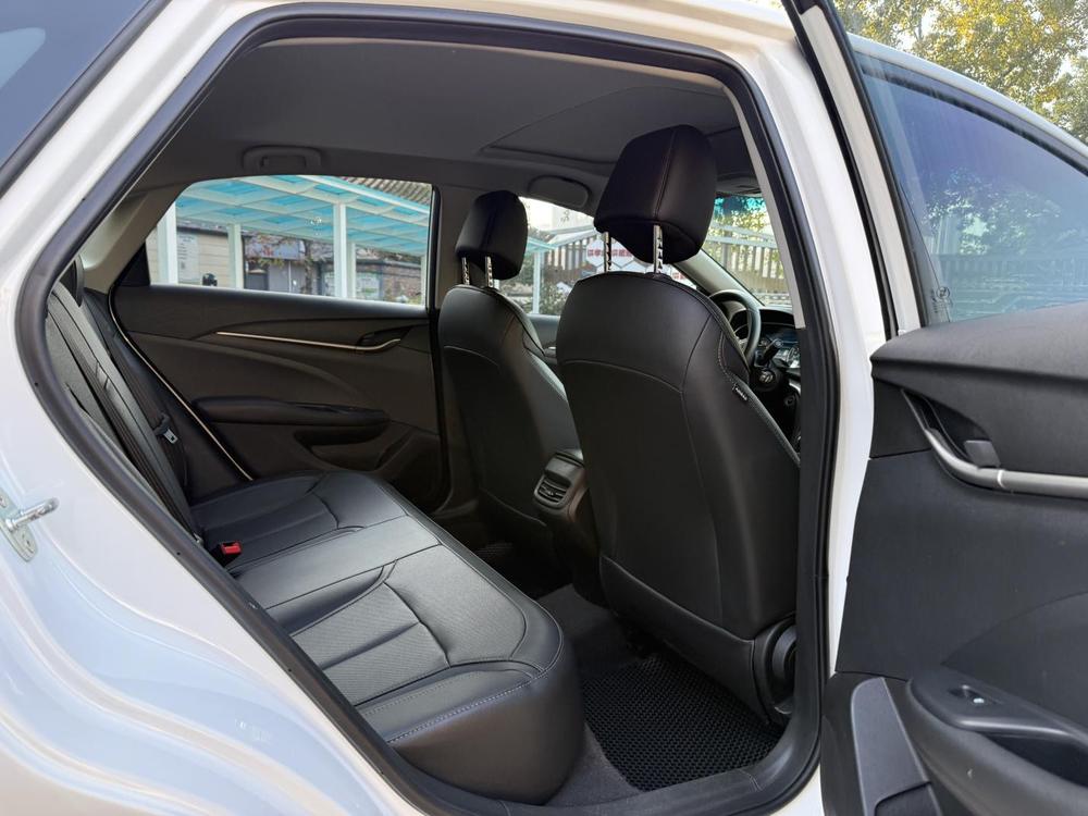 Buick Excelle Модель 2021 года комплектация 1.3T автоматическое Lite Hybrid Elite – фото 9