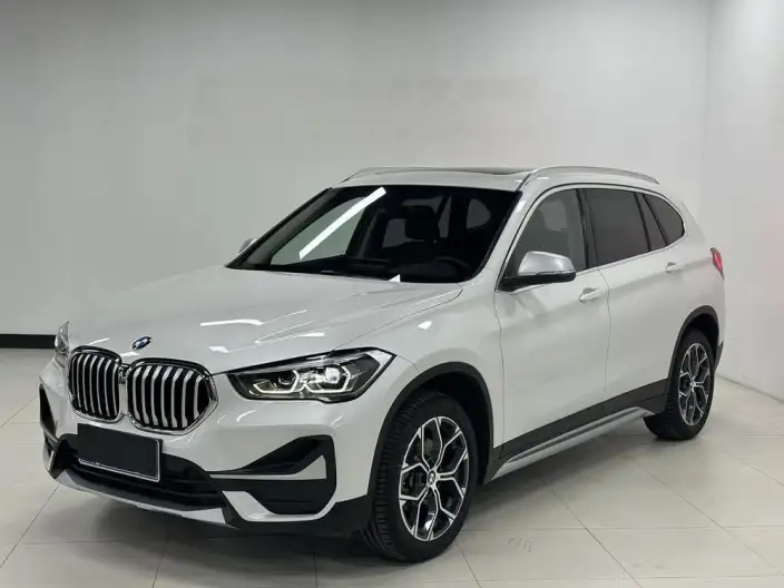 BMW X1 2022 Model sDrive20Li Fashion Model – фото 1