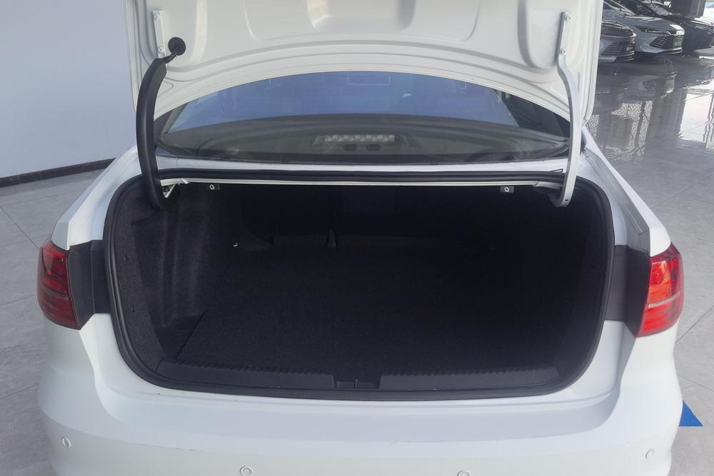 Volkswagen Sagitar 2015 модификация 1.6L автоматическое Fashion – фото 17