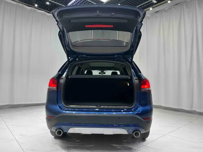 BMW X1 2022 Model sDrive20Li Exclusive Model – фото 9