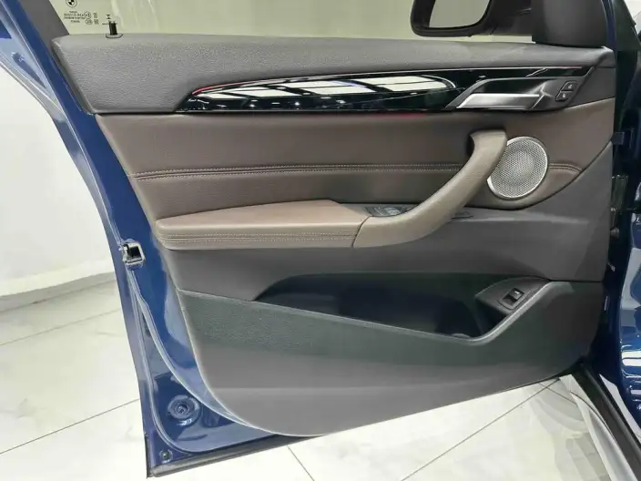 BMW X1 2022 Model sDrive20Li Exclusive Model – фото 10