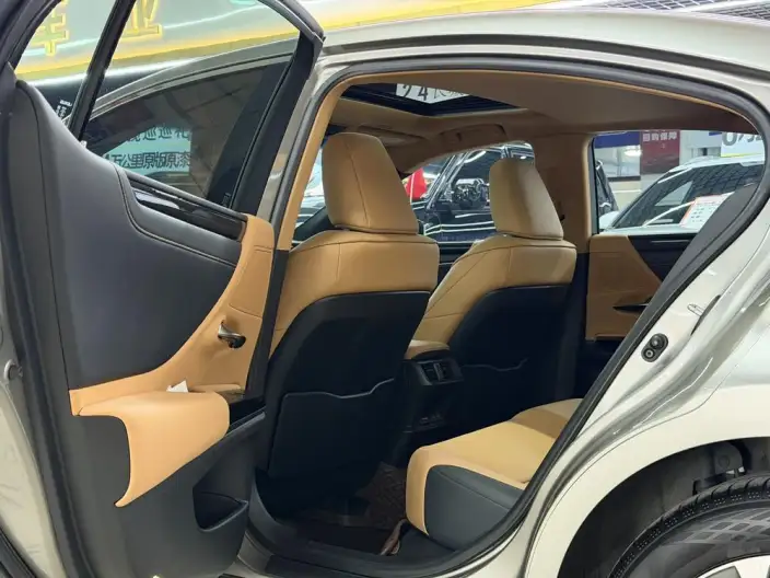 Lexus ES 2021 Model 200 Superior Edition – фото 9