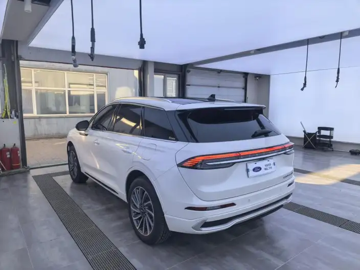 Lincoln Corsair 2023 Model 2.0T 4WD Zunya Edition – фото 4