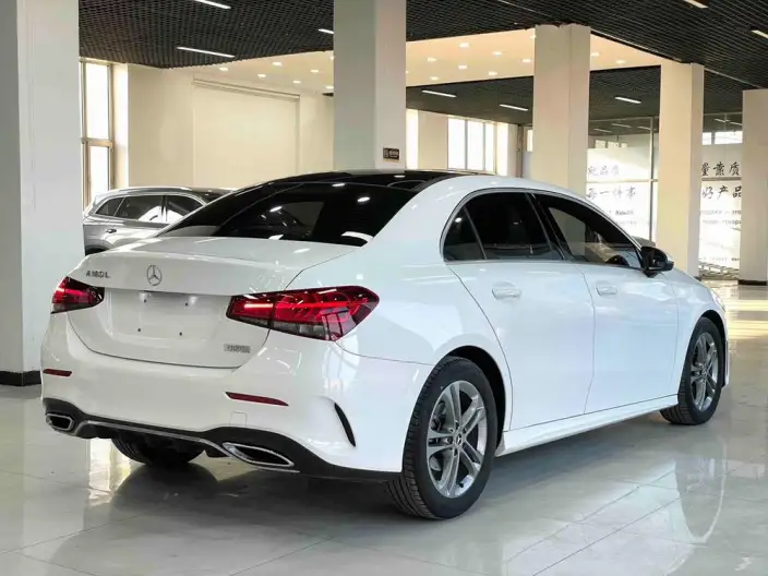 Mercedes-Benz A-class 2022 Model Facelift A 180 L Sports sedan – фото 5