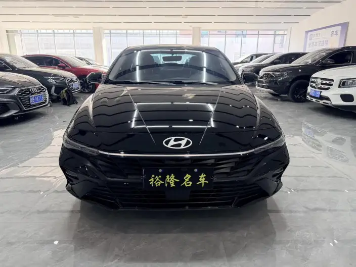 Hyundai Ioniq 2023 Model 1.5L CVT GLX Elite Edition – фото 2