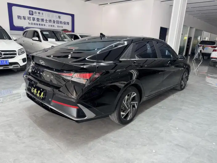 Hyundai Ioniq 2023 Model 1.5L CVT GLX Elite Edition – фото 6