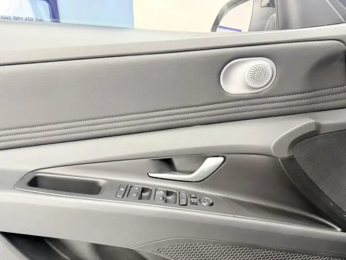 Hyundai Ioniq 2023 Model 1.5L CVT GLX Elite Edition – фото 8