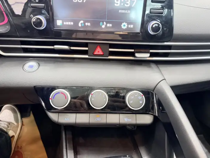 Hyundai Ioniq 2023 Model 1.5L CVT GLX Elite Edition – фото 9