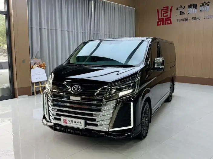 Hiace 2024 Model 3.5L Automatic Rear Drive 7 seat Parallel Imported