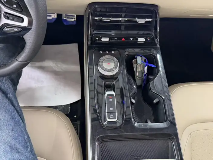 Wuling Xingguang PHEV 2023 Model 150 Advanced version – фото 7