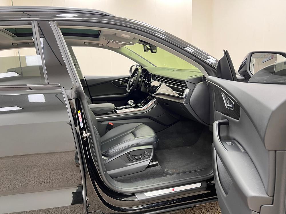 Audi Q8 2022 55 TFSI Luxury Sport – фото 18