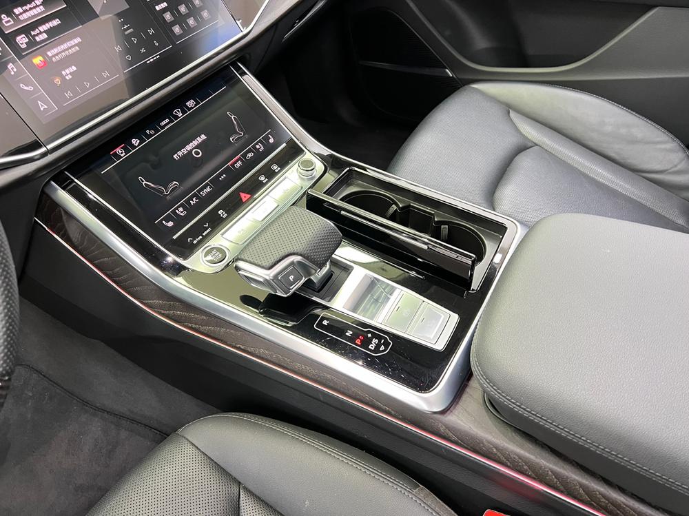 Audi Q8 2022 55 TFSI Luxury Sport – фото 24