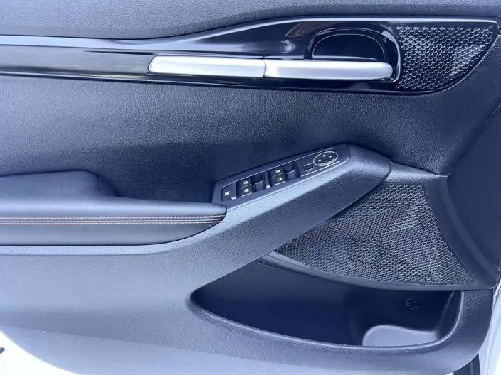 Kia Seltos 2023 Model 1.5L IVT Deluxe Edition – фото 9