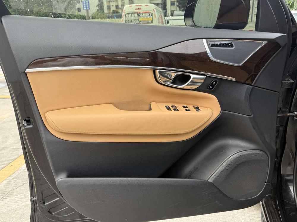 Volvo XC90 2015 T6 Intelligent Elegant 7-seat – фото 6