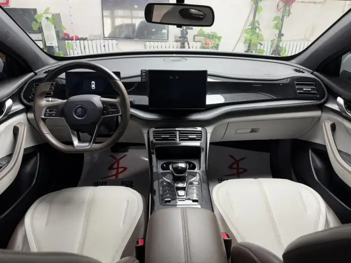 BYD Qin PLUS DM 2024 Model Honor Edition DM-i 55KM Leading Model – фото 7