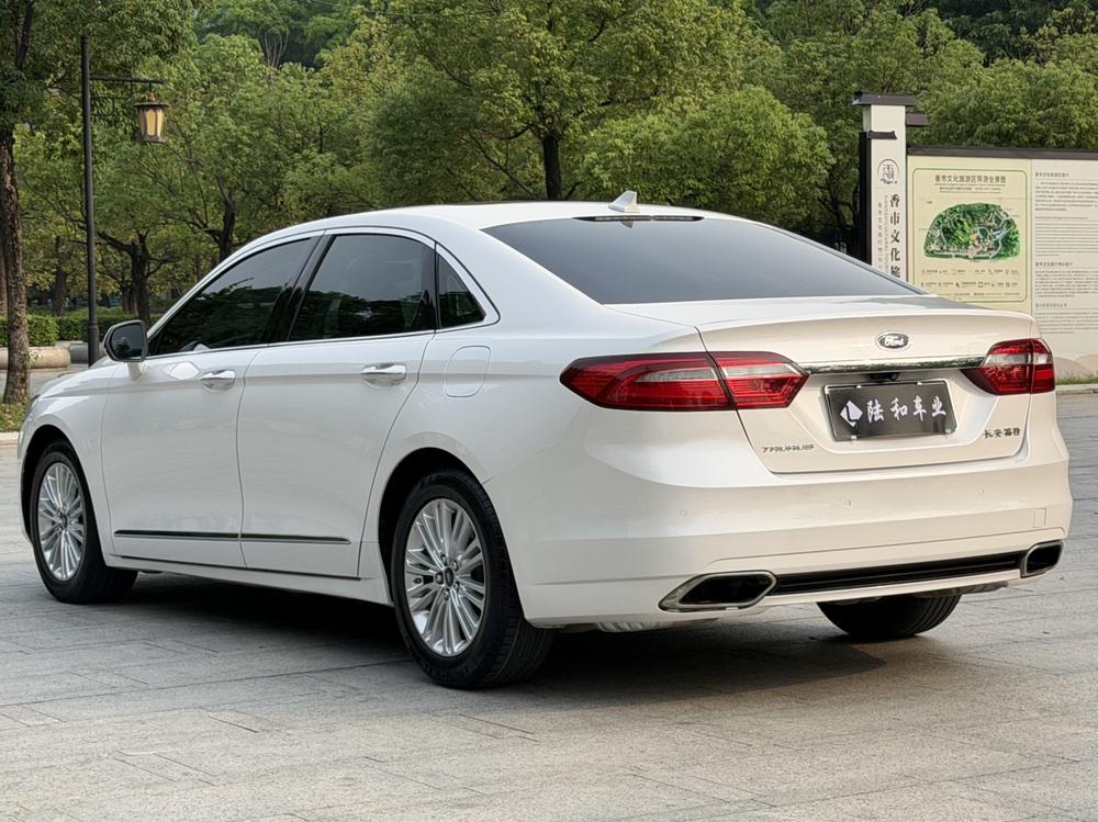 Ford Taurus 2017 EcoBoost 245 Fashion – фото 5