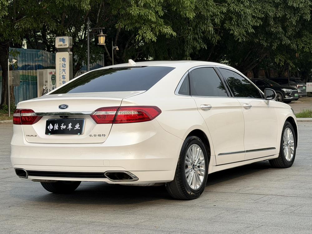 Ford Taurus 2017 EcoBoost 245 Fashion – фото 7