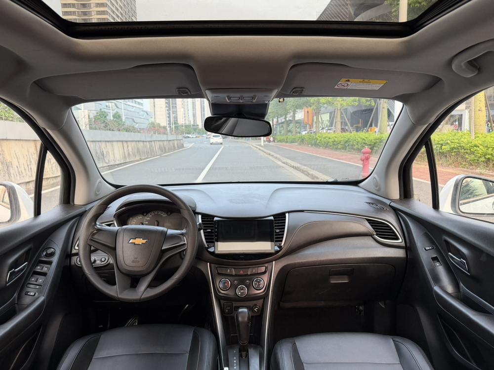 Chevrolet Trax 2017 1.4T Automatic FWD Comfort – фото 10