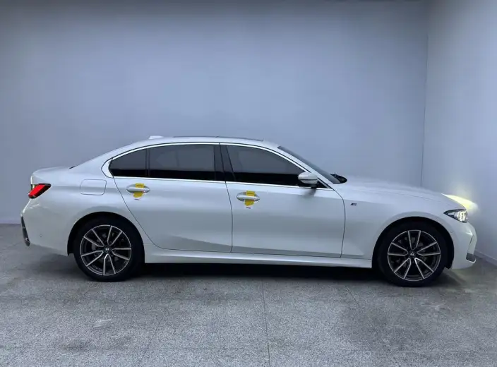 BMW 3 Series 2023 Model 325Li M Sports Set – фото 8