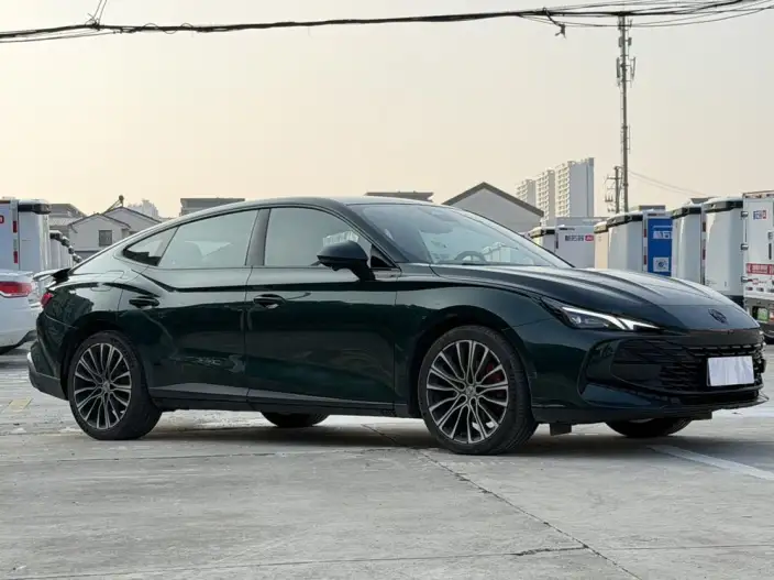 MG7 2025 Model 2.0T Automatic Luxury Edition – фото 3