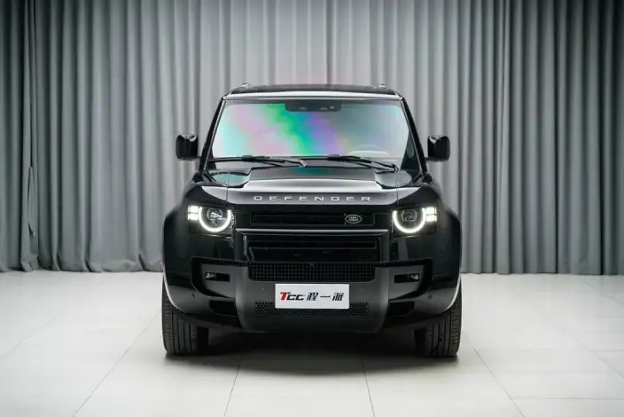 Land Rover Defender 2026 Model 110 3.0T P400 X-Dynamic HSE