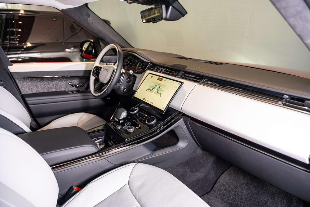 Land Rover Range Rover Sport PHEV 2023 P510e Plug-In Electric Hybrid Premiere Edition – фото 19