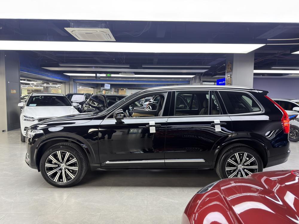 Volvo XC90 2024 B6 B6 Luxury 7-Seater – фото 4