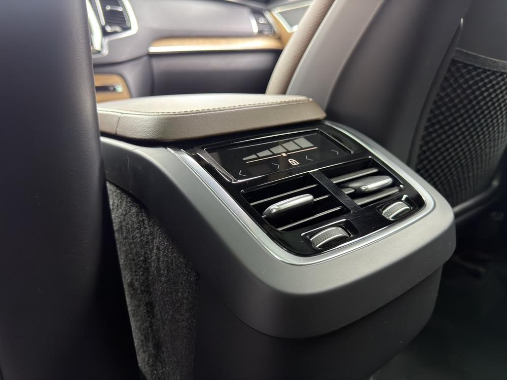 Volvo XC90 2024 B6 B6 Luxury 7-Seater – фото 12