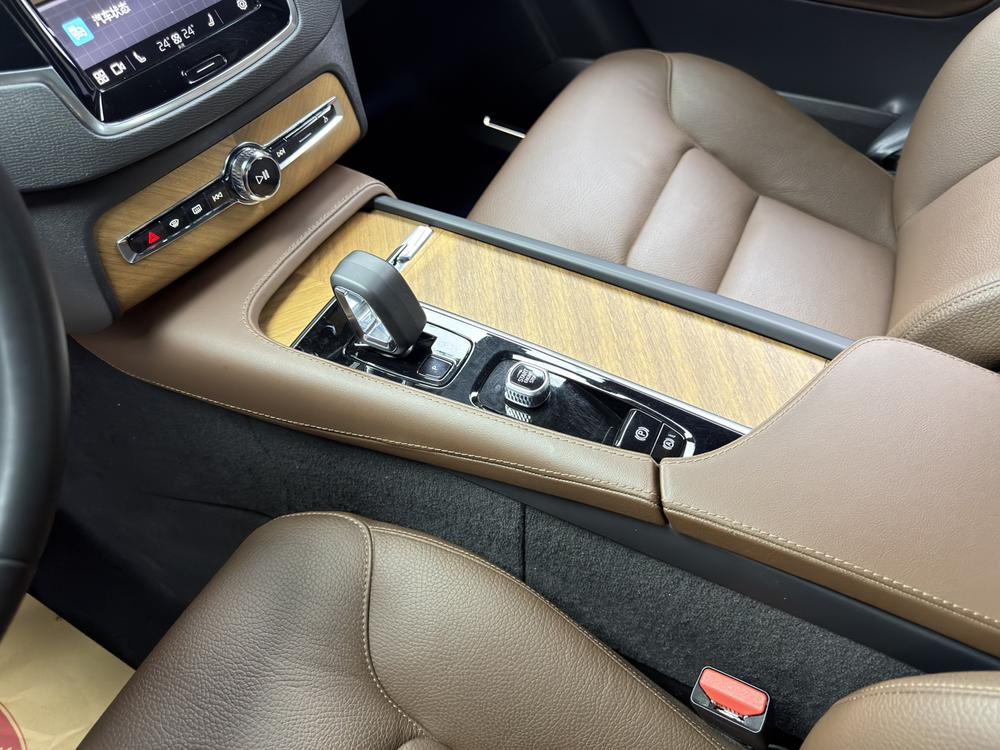 Volvo XC90 2024 B6 B6 Luxury 7-Seater – фото 13