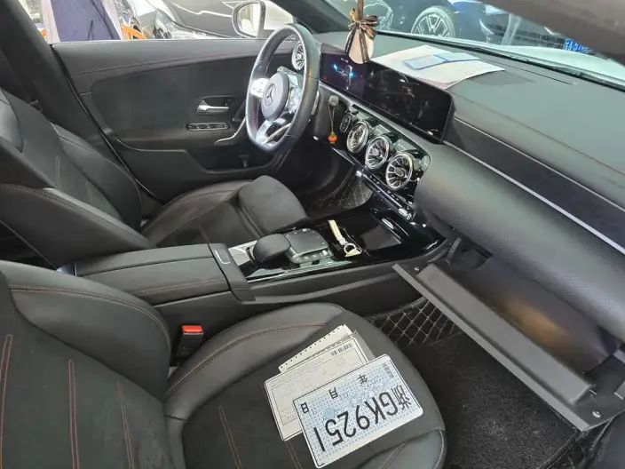 Mercedes-Benz CLA Imported 2022 Model CLA 200 Four-door Coupe – фото 8