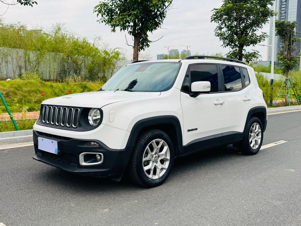 Jeep Renegade 2017 180T Automatic Energy – фото 1