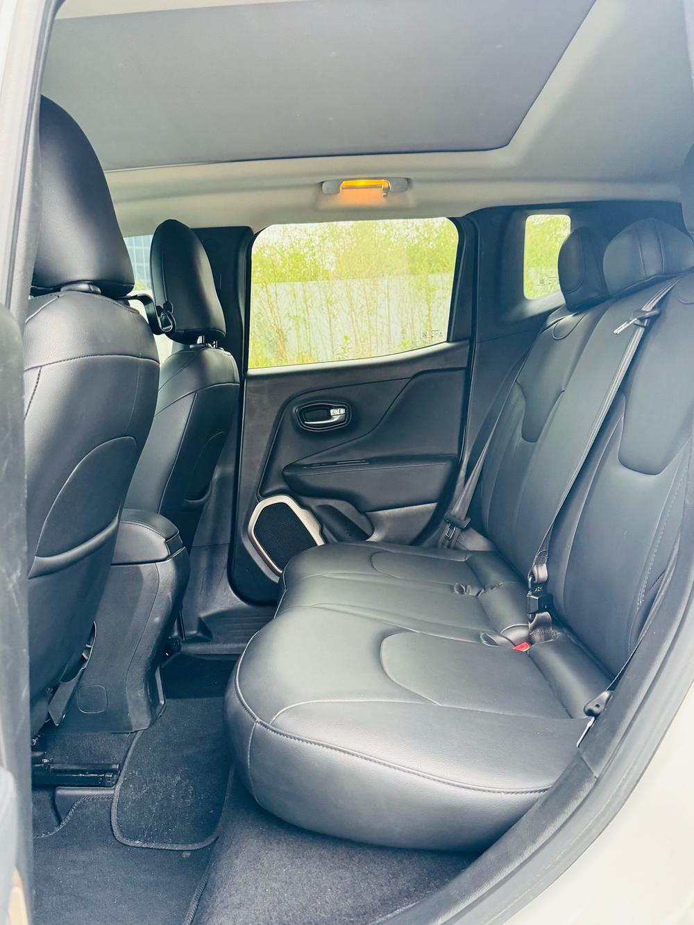 Jeep Renegade 2017 180T Automatic Energy – фото 23