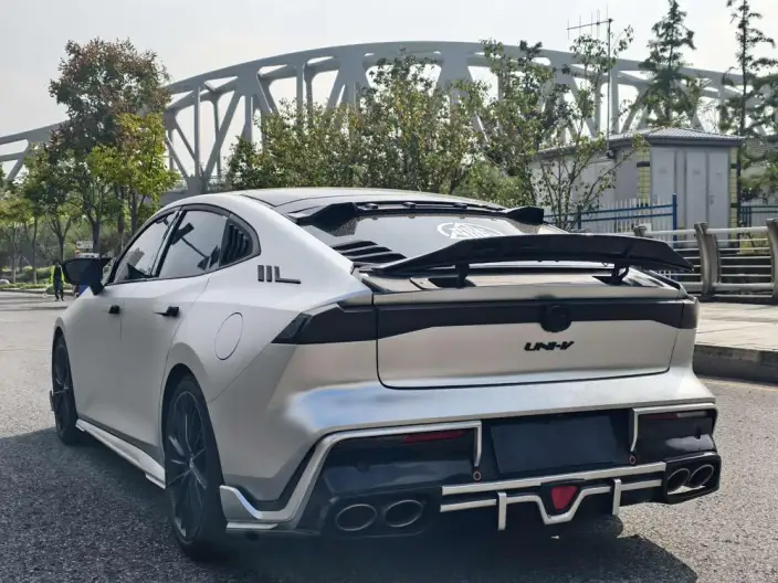 Changan UNI-V 2023 Model 1.5T Sports Edition – фото 4