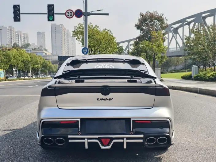 Changan UNI-V 2023 Model 1.5T Sports Edition – фото 5
