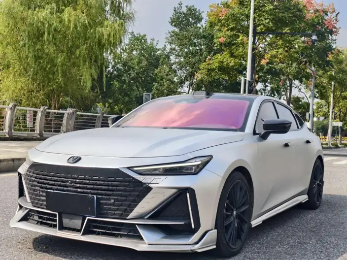 Changan UNI-V 2023 Model 1.5T Sports Edition – фото 9