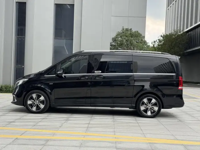 Mercedes-Benz V-Class 2021 Model V 260 Premium Edition – фото 4